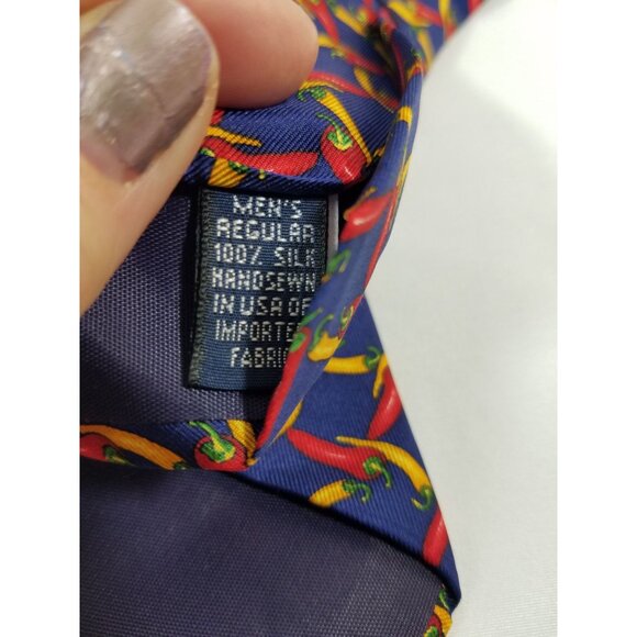 Lands End Men's Neck tie Chili Peppers Silk Novelty necktie Made in USA - Picture 4 of 6
